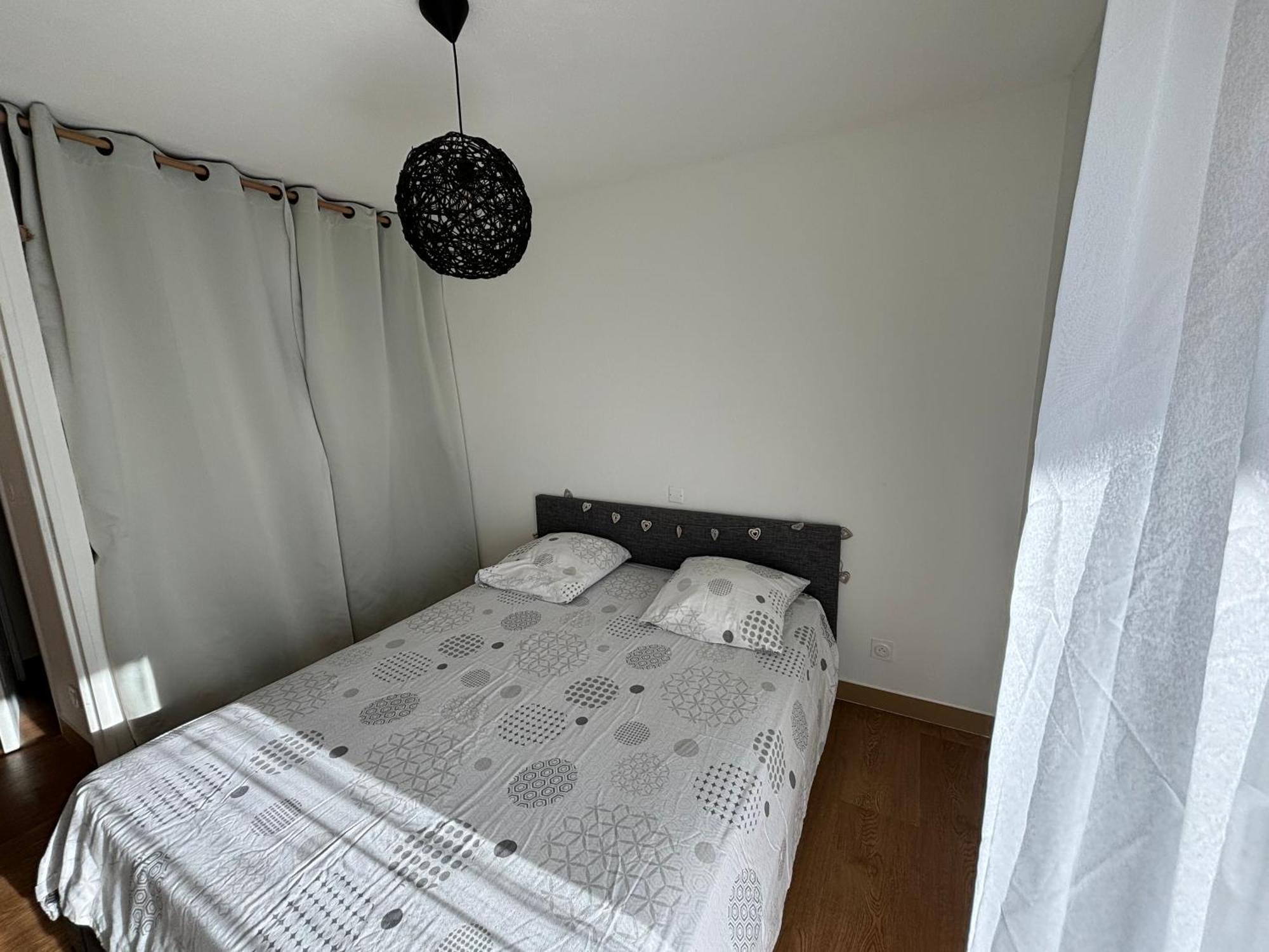 Location D'Un Superbe Appartement Avec Piscine Roquebrune-sur Argens Extérieur photo